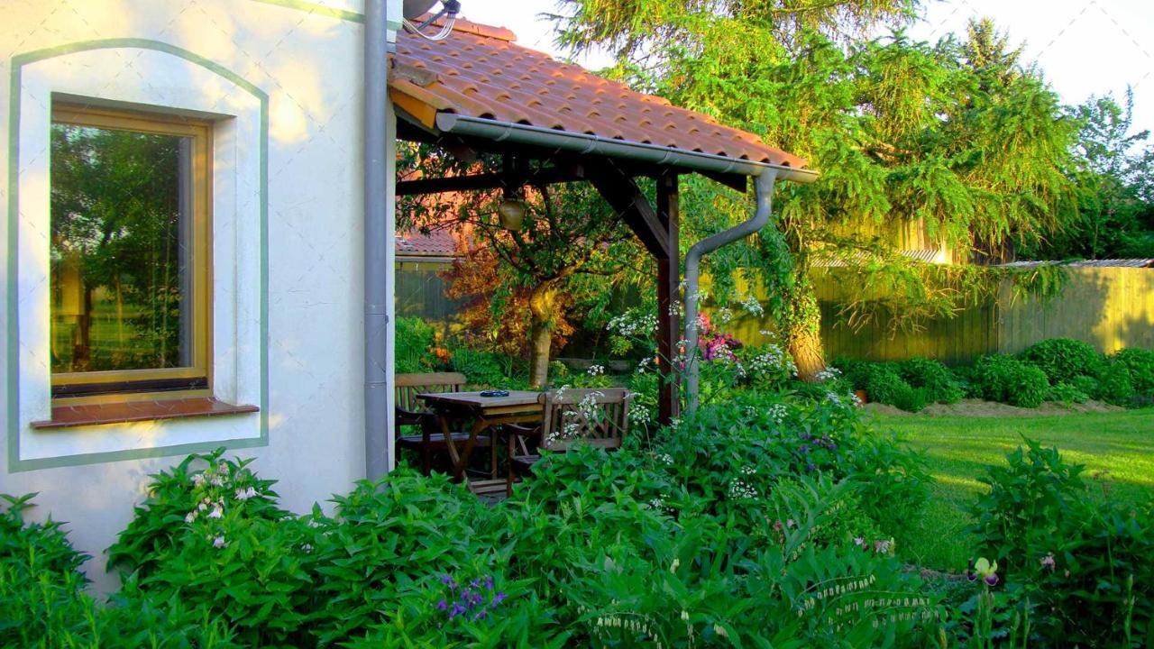 Janischs Fewo Im Spreewald, Terrasse, Grosser Garten Und Blick Inklusive Unterspreewald Exterior foto